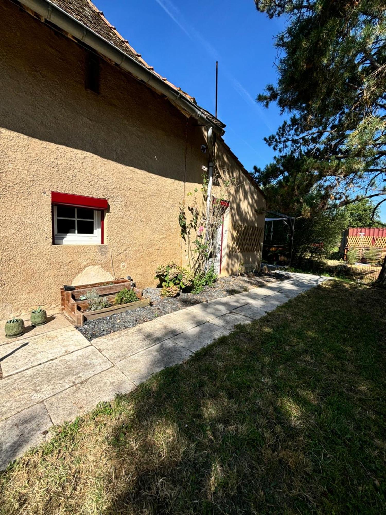 Le Gite Du Chateau Mouton Chatenoy-le-Royal Екстериор снимка